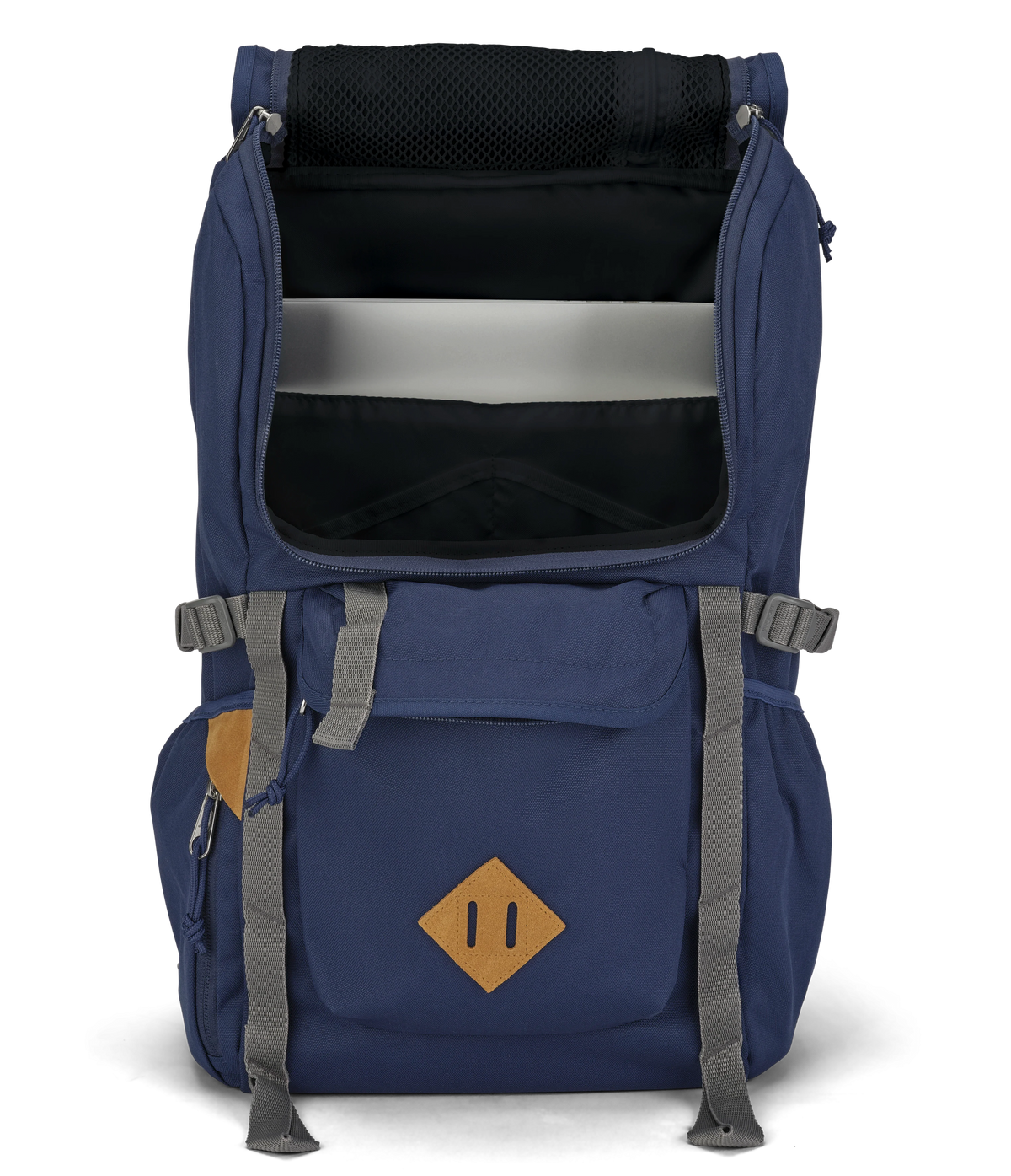 hatchet-backpack-d1 JS0A47J4003-DET2.webp