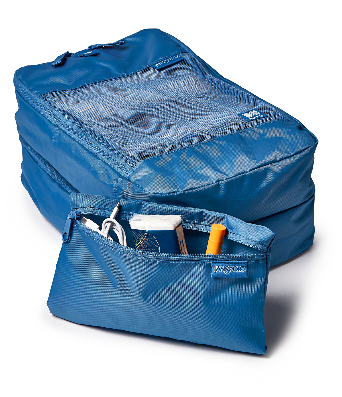 22-carry-on-luggage-packing-cubes-elemental-blue-set-p3 JS0A86DREW5-DET3.png